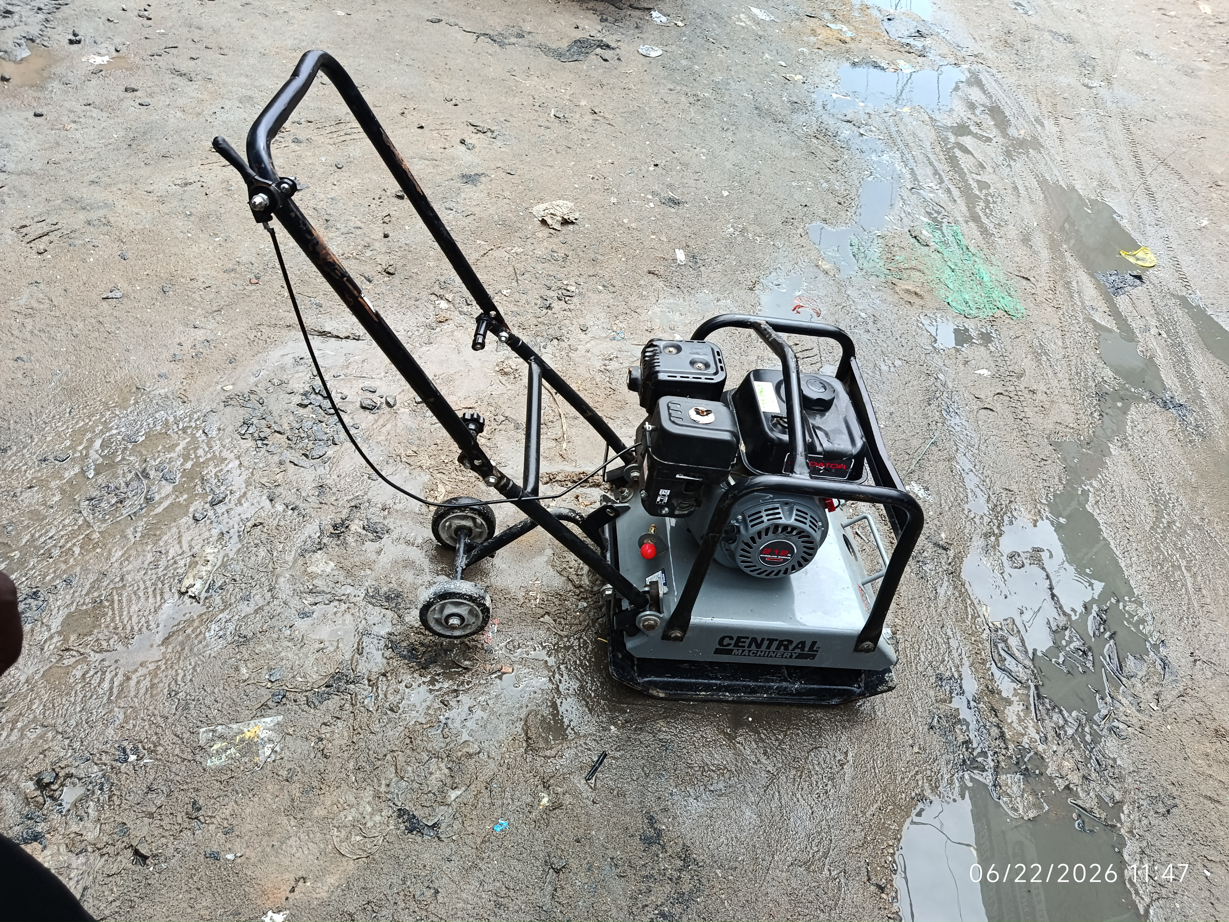 CENTRAL MACHINERY PLATE COMPACTOR