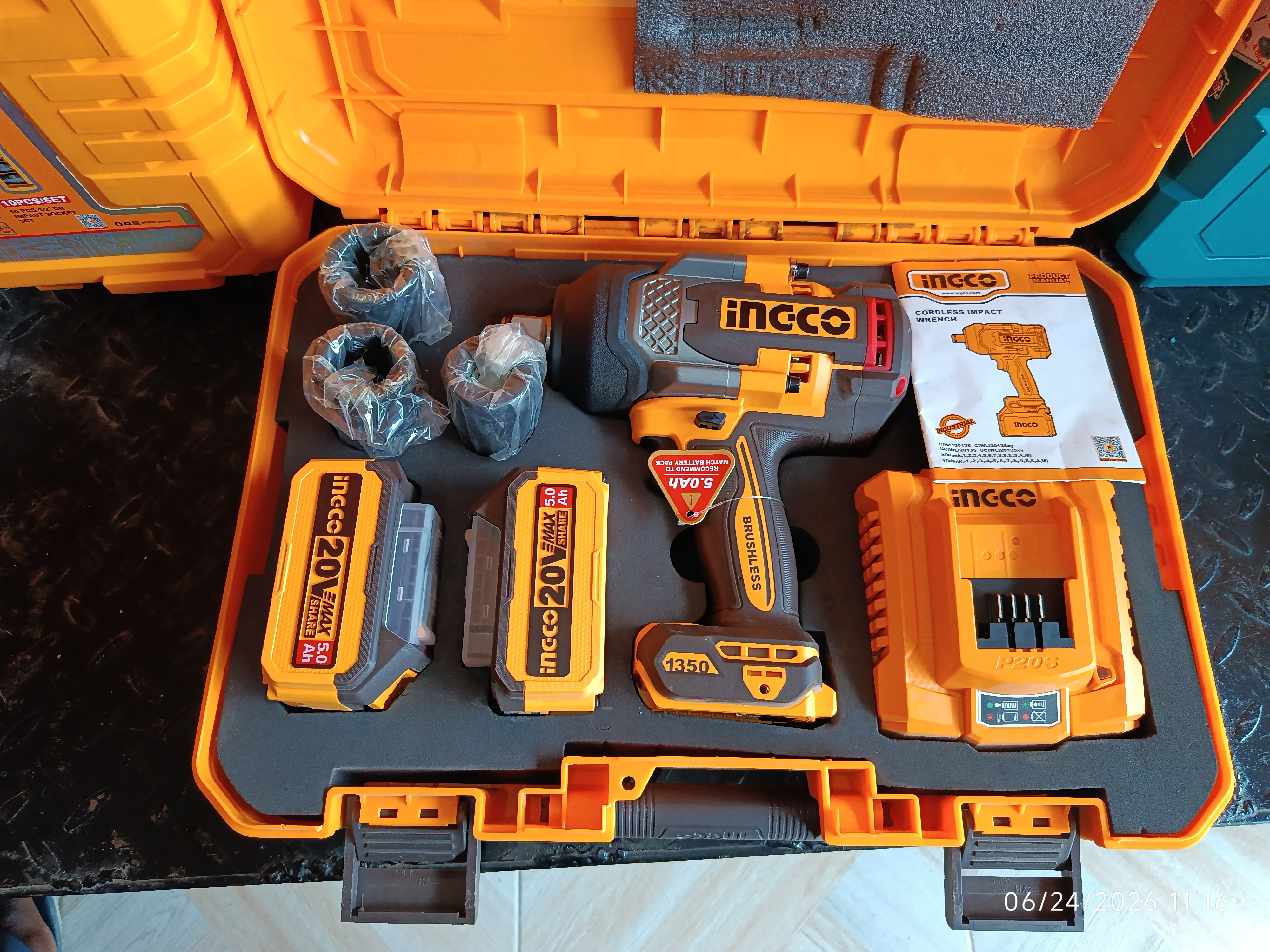 3/4" INGCO CORDLESS IMPACT WRENCH