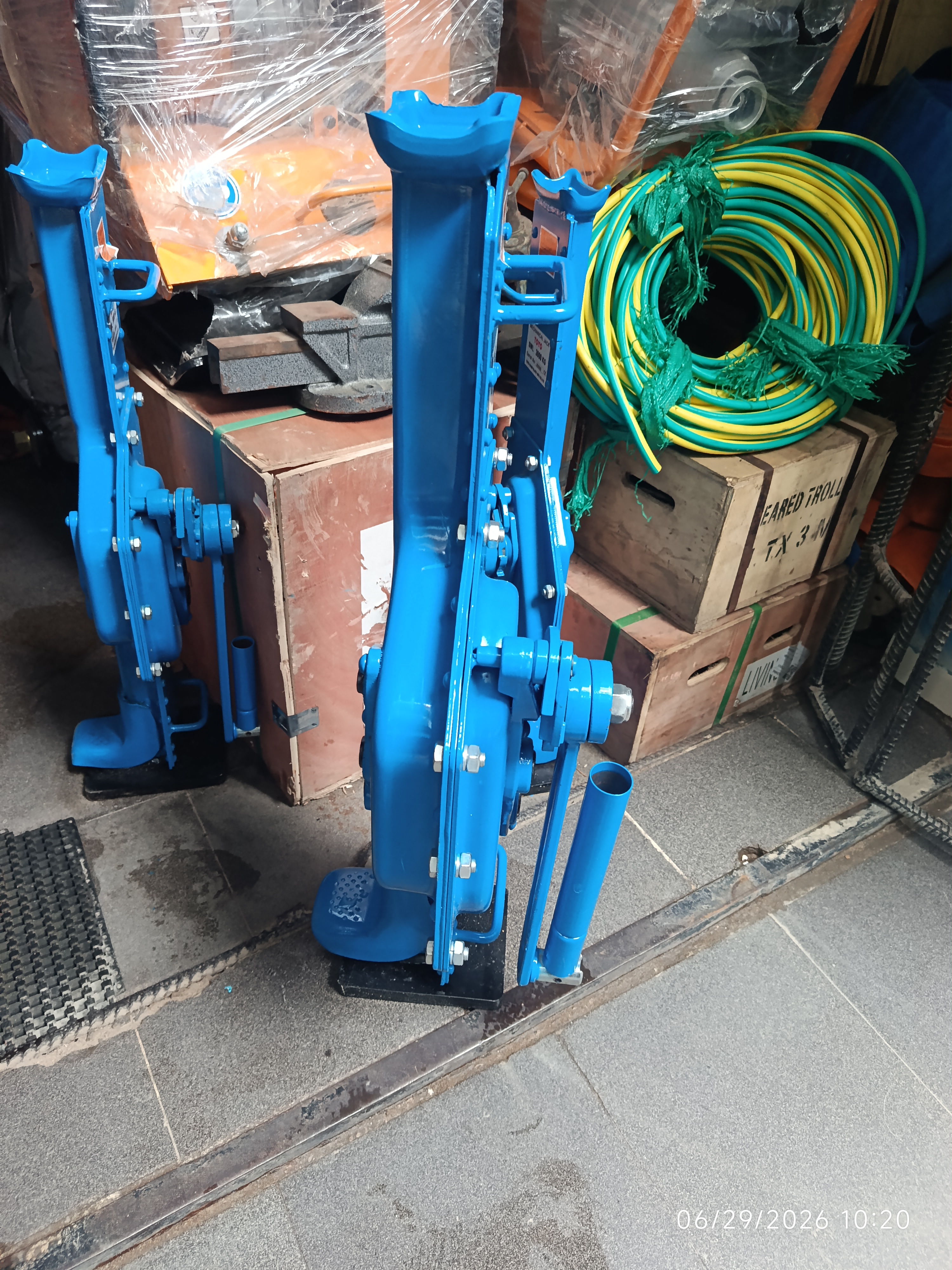 TOYO 10,000 kg (10-Ton) Mechanical Steel Jack