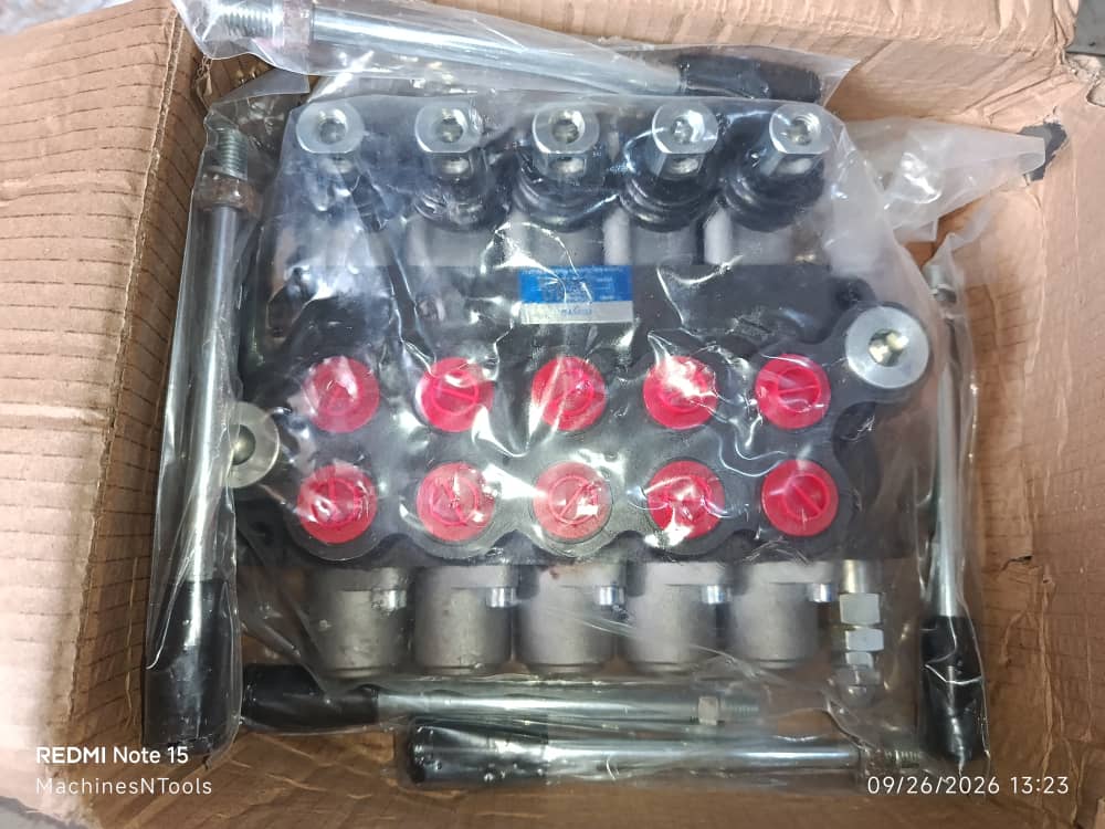5-Spool Monoblock Hydraulic Directional Control Valve 5P40