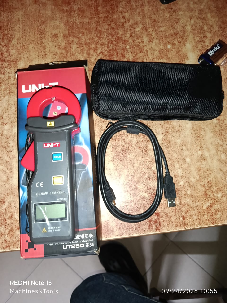 UNI-T UT251A High Sensitivity Leakage Current Clamp Meter