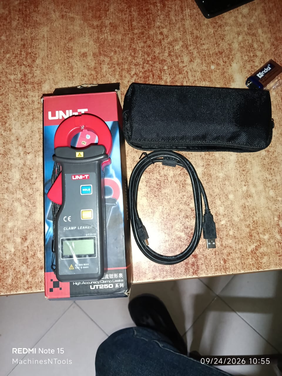 UNI-T UT251A High Sensitivity Leakage Current Clamp Meter