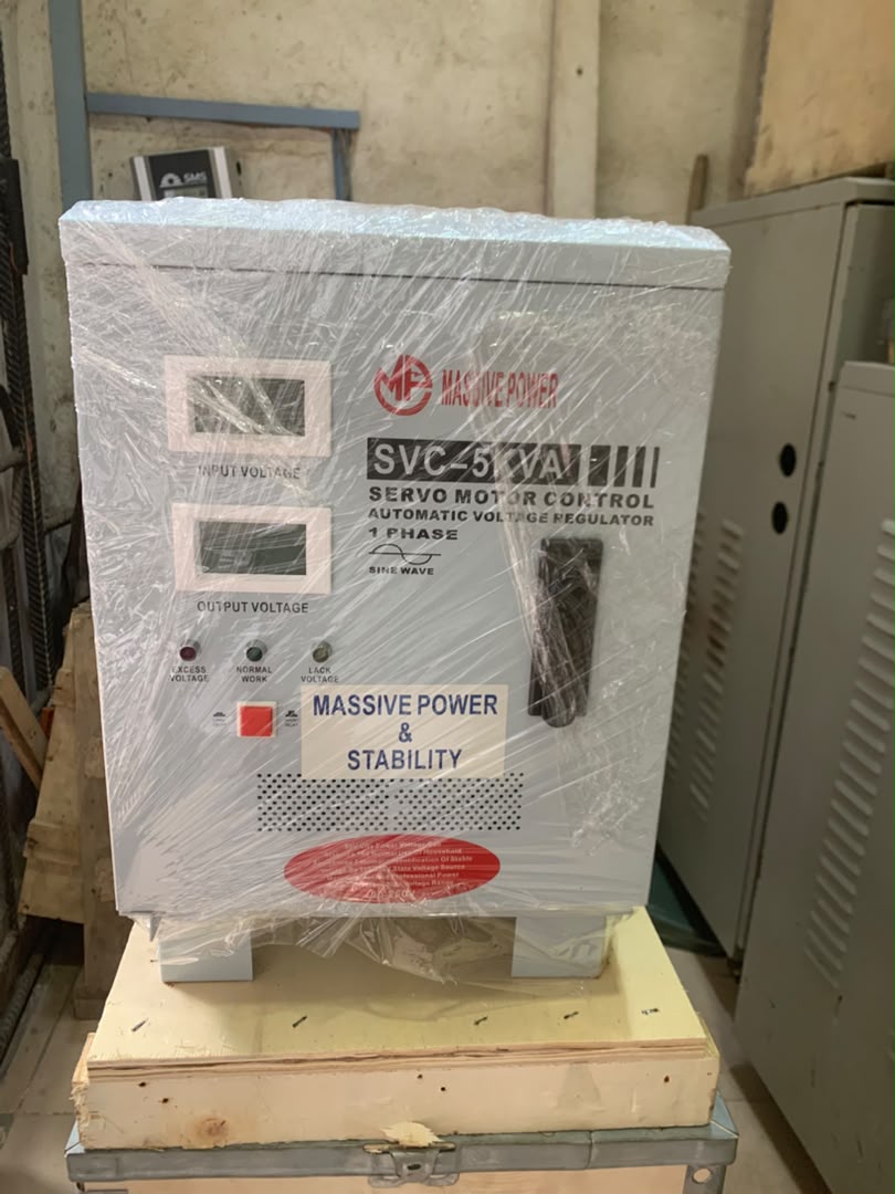 SVC-5kVA Servo Motor Control Automatic Voltage Regulator Massive Power